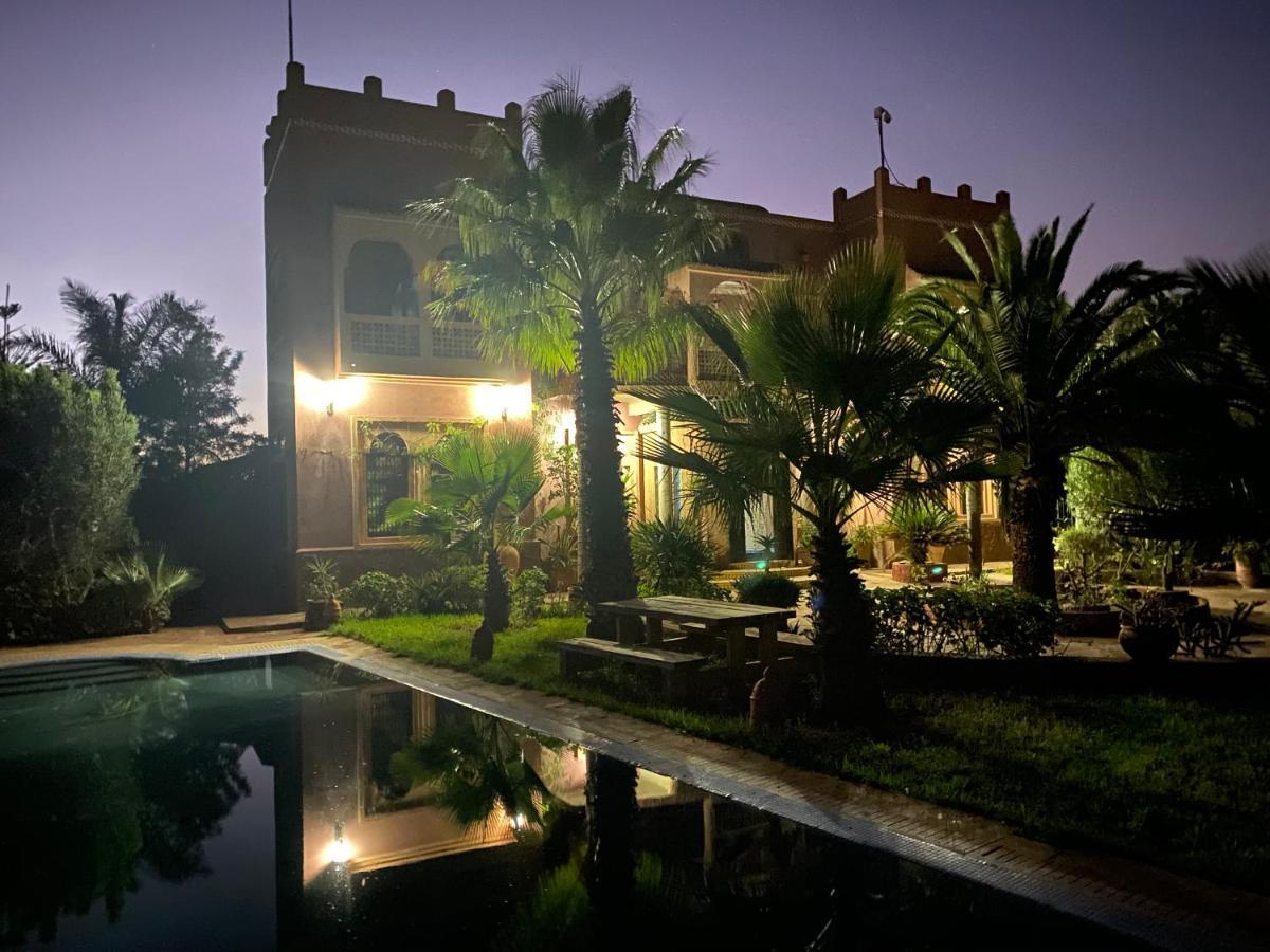 Hotel Equi Palace & Near Aeroport 4*