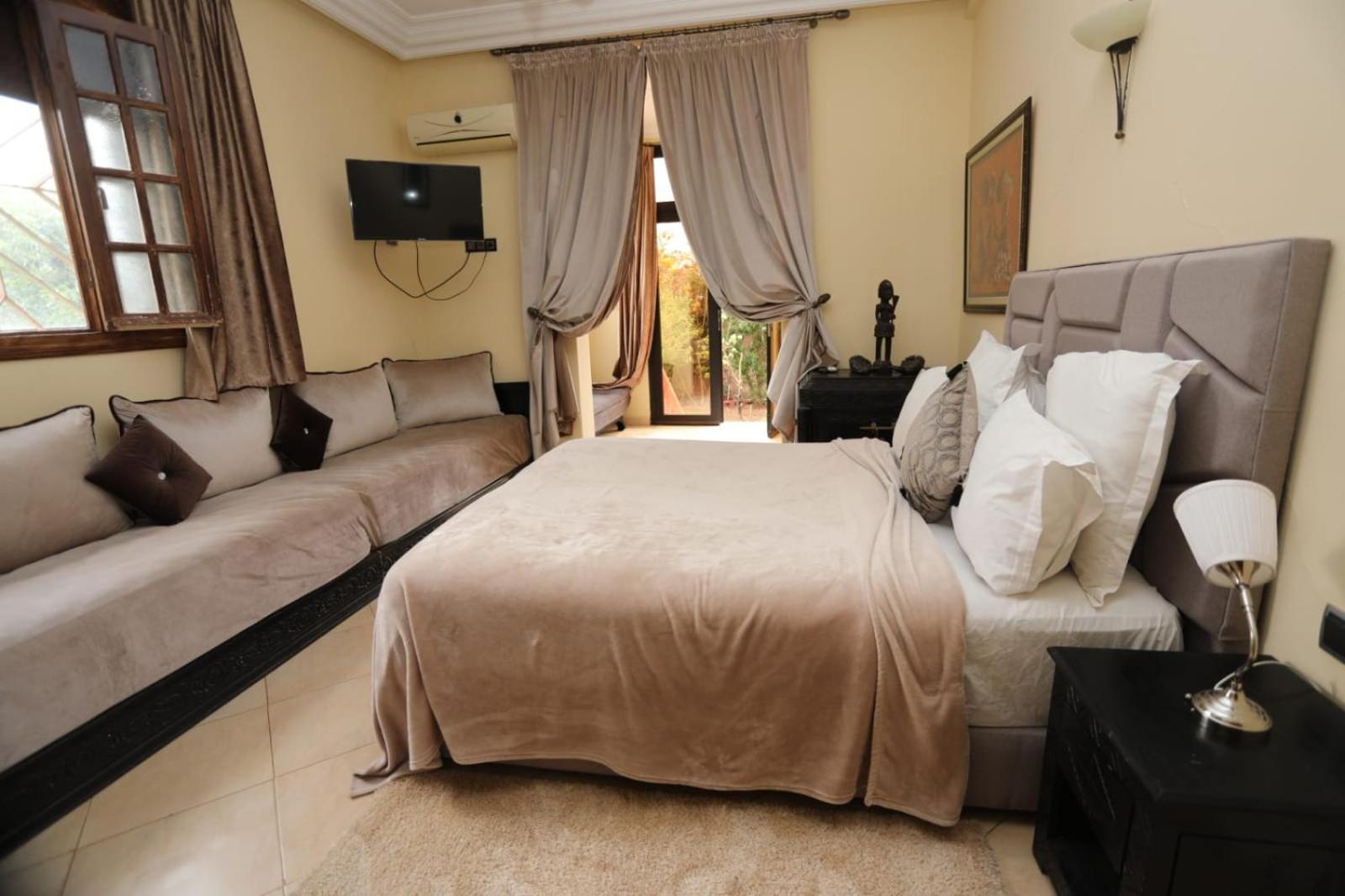 Equi Palace&spa Near Aeroport 4*