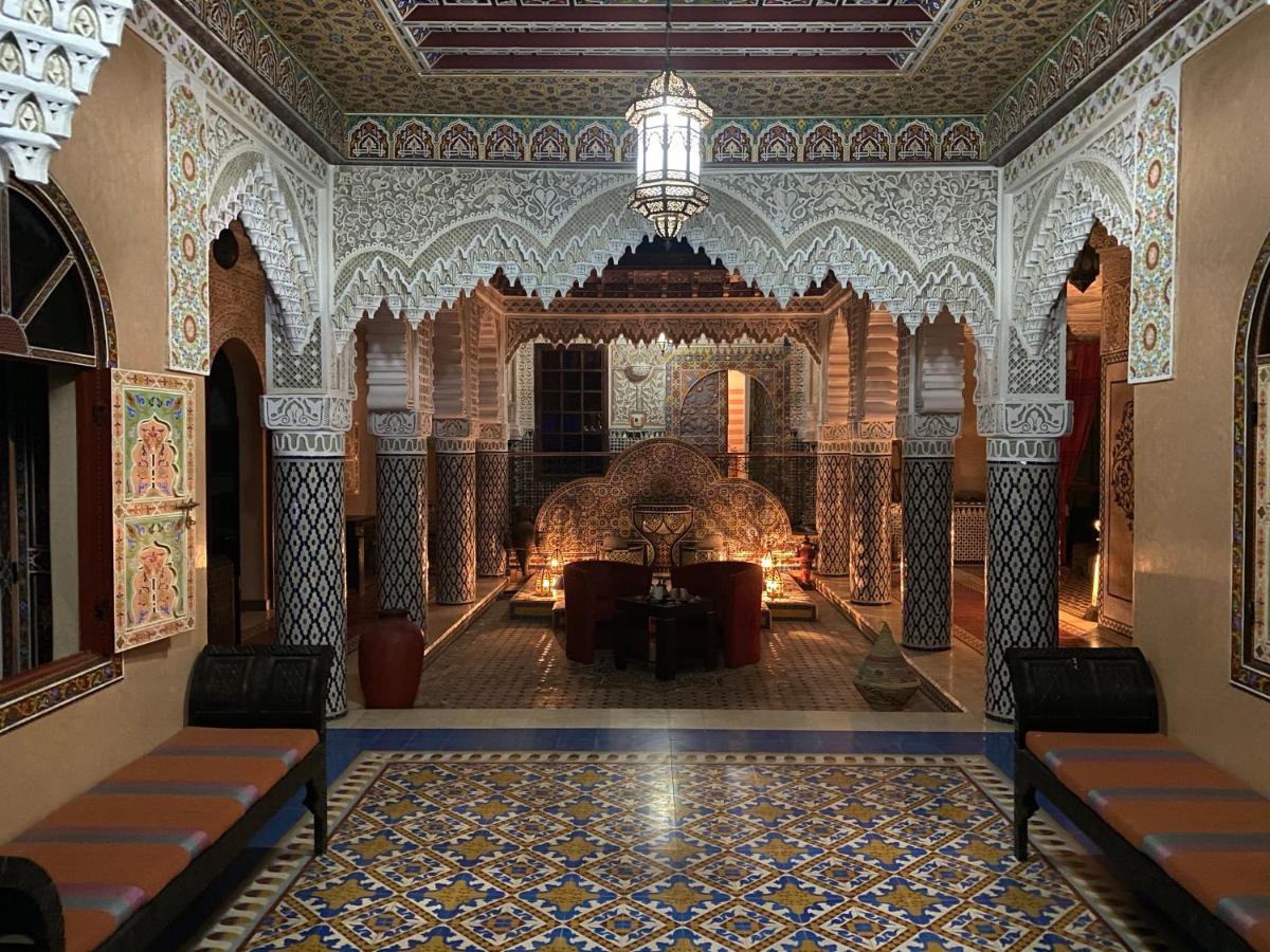 Equi Palace & Near Aeroport 4*